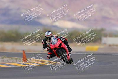 media/Sep-11-2022-SoCal Trackdays (Sun) [[81b7e951af]]/Turn 14 (1130am)/